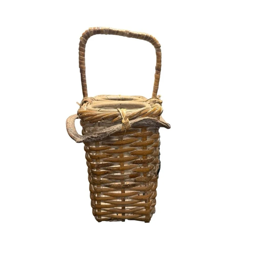 Vintage Wine Wicker Rattan Woven Basket Bottle Holder Grape Branch Very Unique